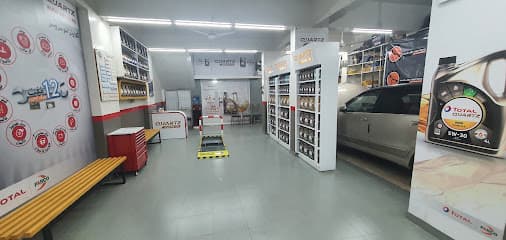 Khan Jee Motors — verified car workshop in Latifabad, Hyderabad, Pakistan