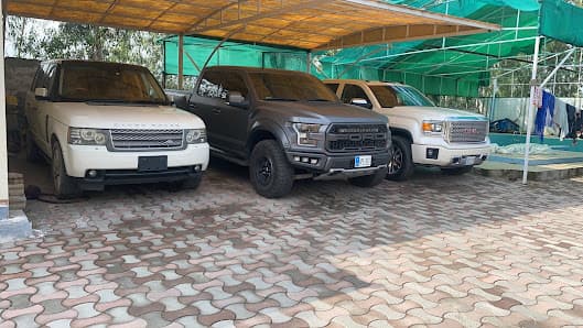 Dubai Luxury Auto Service Centre — workshop photo 3, H 13, Islamabad