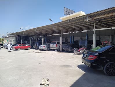 Dubai Luxury Auto Service Centre — workshop photo 2, H 13, Islamabad