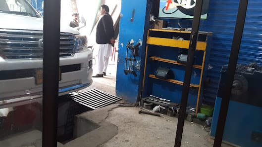 Javed Alignment Centre. — workshop photo 2, G 10, Islamabad