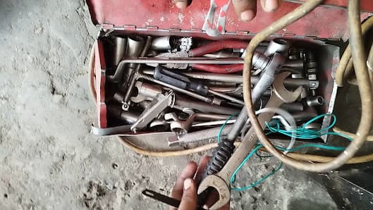 Nisar Car Mechanic and maintenance — workshop photo 2, F 7, Islamabad