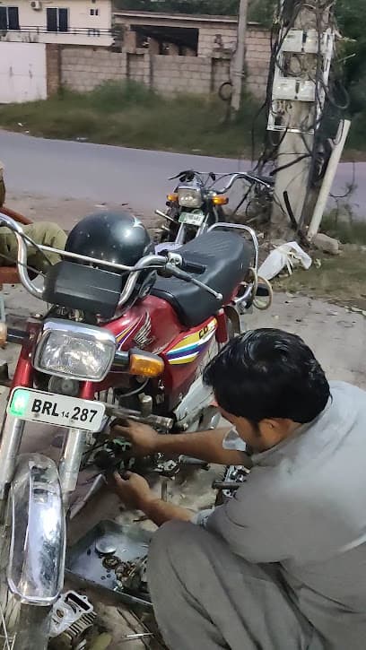 Soan Kashi autos &Hamza oil change — verified car workshop in Soan Gardens, Islamabad, Pakistan