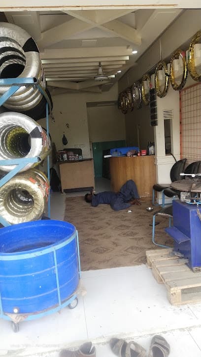 Dubai Auto workshop — verified car workshop in Clifton, Karachi, Pakistan
