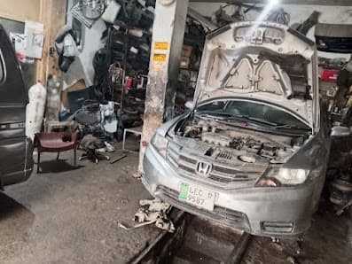 Al-noor Auto Workshop — workshop photo 3, Lahore, Lahore