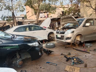 Alkhalidia auto workshop — workshop photo 2, Johar Town, Lahore