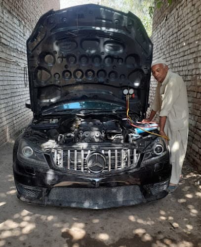 Saleem Car Air Conditioning Fitting & Repairing Worksop سلیم کار ائیر کنڈیشننگ فٹنگ اینڈ ریپیرنگ ورکشاپ — verified car workshop in Peshawar, Peshawar, Pakistan