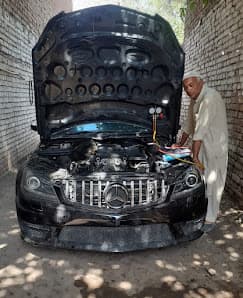 Saleem Car Air Conditioning Fitting & Repairing Worksop سلیم کار ائیر کنڈیشننگ فٹنگ اینڈ ریپیرنگ ورکشاپ — workshop photo 2, Peshawar, Peshawar