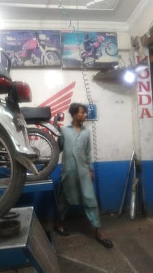 Al-Madina Autos Workshop — workshop photo 2, Chaklala, Rawalpindi