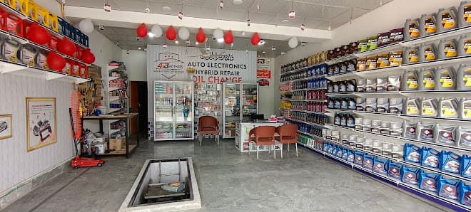 4B Auto Electronics Hybrid Repair Oil Change WorkShop Haji Pura Road sialkot — workshop photo 3, Sialkot, Sialkot